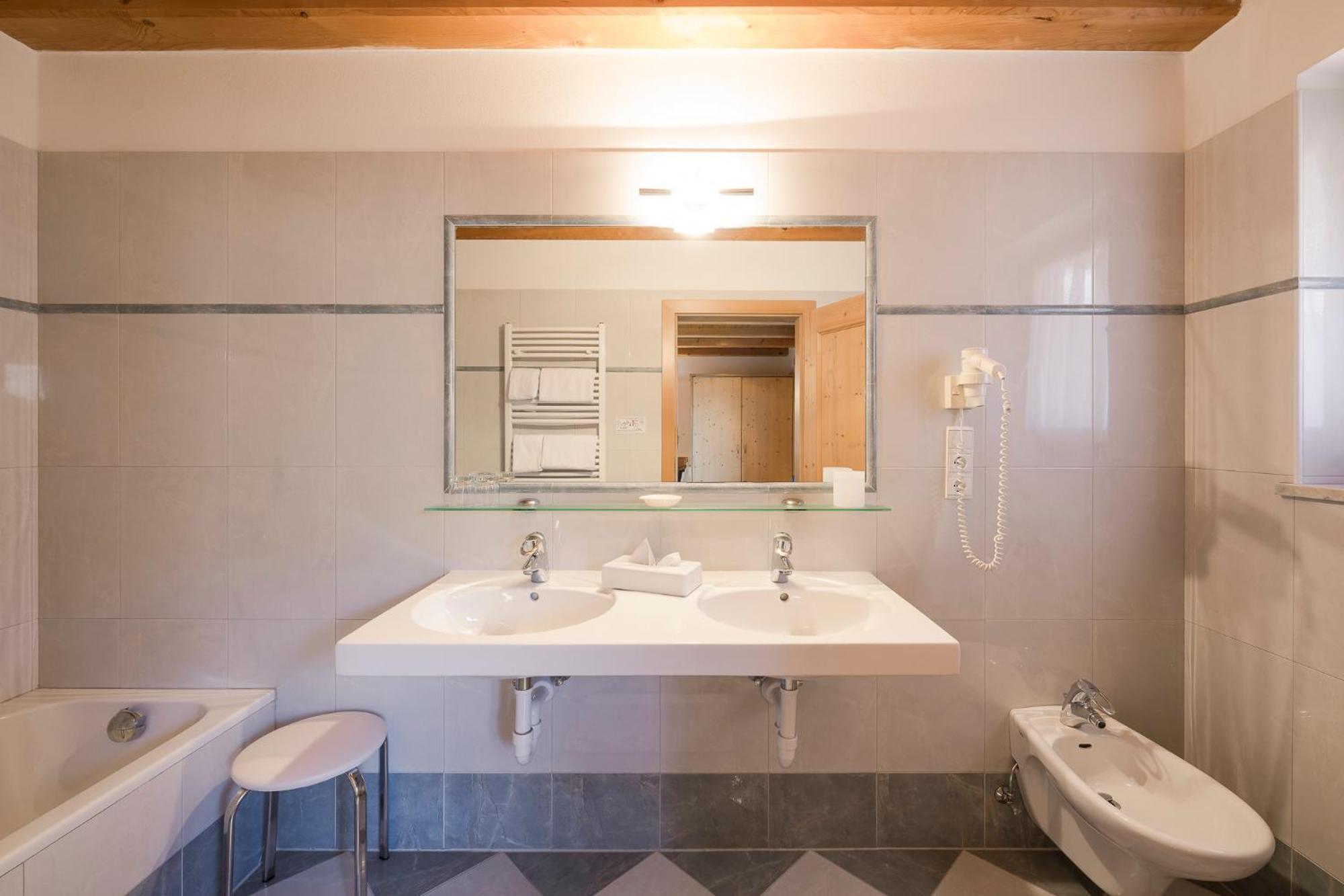Naturhotel Gruberhof Schenna Ngoại thất bức ảnh